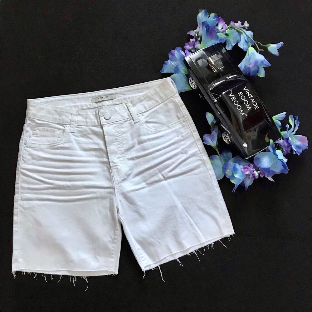 Fidelity Denim NWOT White Bermuda Jean Shorts Women 27